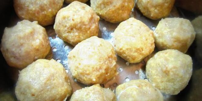 Рецепт паровых пшенных котлет с отрубями и курицей