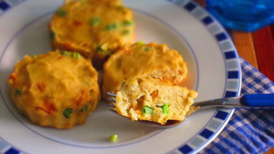 Рецепт рыбных котлеток с морковью и стручковой фасолью в духовке