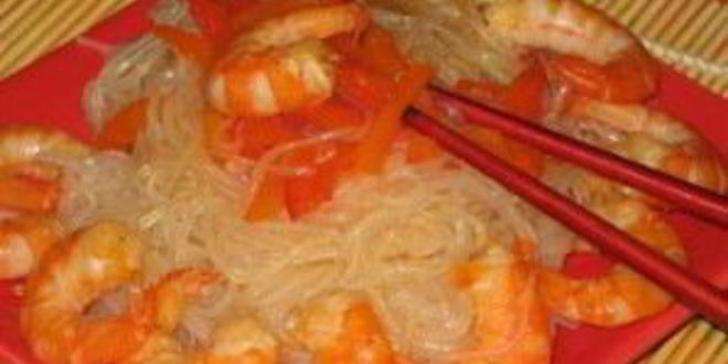 Рецепт лапши с креветками и овощами