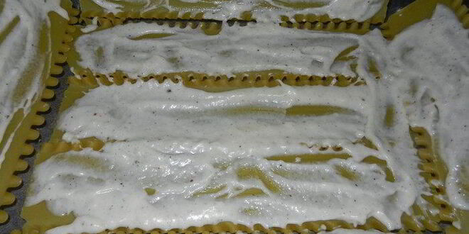 Рецепт быстрой мясной многослойной лазанья с творогом