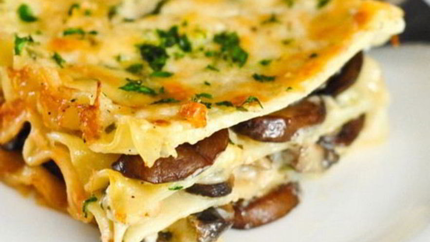 Рецепт домашней лазанья с сыром и грибами