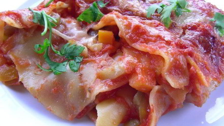 Рецепт овощной лазанья с томатным соусом