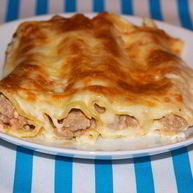 Рецепт Каннеллонь с фаршем под соусом бешамель