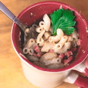 Рецепт Макарон с сыром в кружке