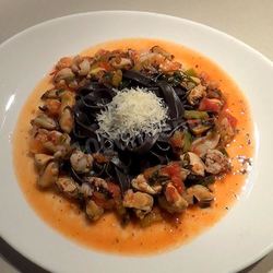 Рецепт Пасты с чернилами каракатицы под соусом