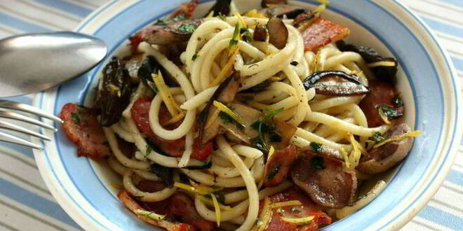 Рецепт пасты с лесными грибами в лимонном масле