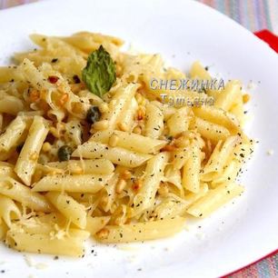 Рецепт Пасты с печеным чесноком, кедровыми орешками и каперсами