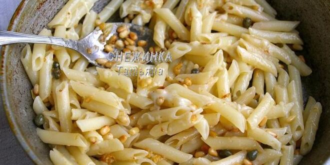 Рецепт пасты с печеным чесноком, кедровыми орешками и каперсами