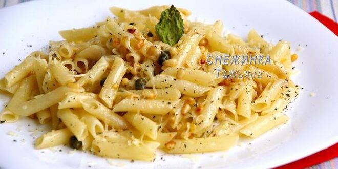Рецепт пасты с печеным чесноком, кедровыми орешками и каперсами