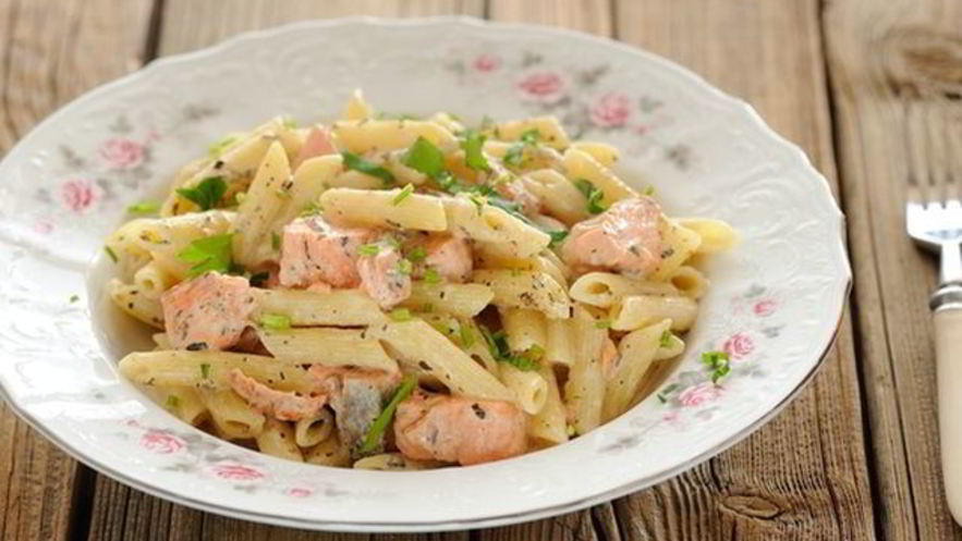 Рецепт пасты с рикоттой и копченым лососем