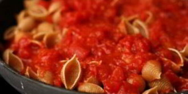 Рецепт сливочной пасты с помидорами и фасолью