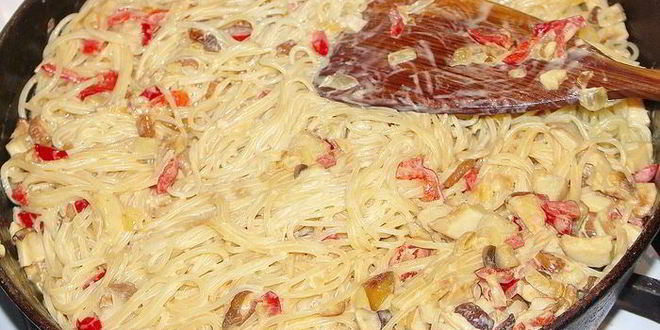 Рецепт спагетти с белыми грибами и болгарским перцем