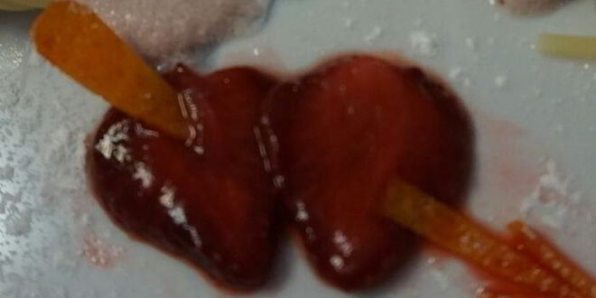 Рецепт спагетти с клубникой в сырном соусе