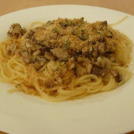 Рецепт Спагетти с сардинами и сухариками