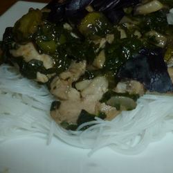 Рецепт Жареной лапши со свининой и шпинатом