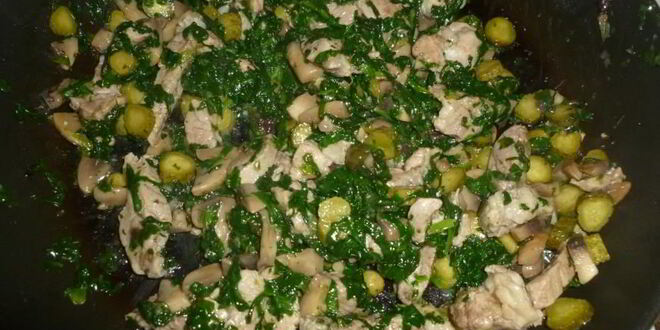 Рецепт жареной лапши со свининой и шпинатом