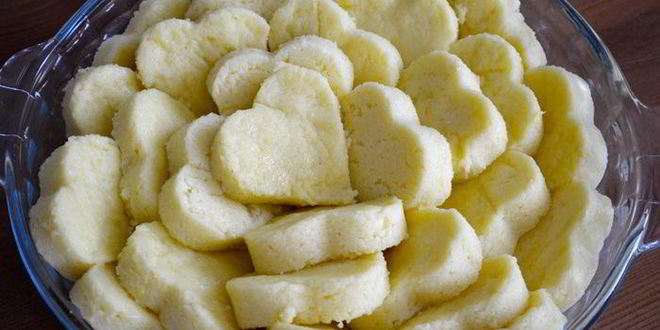 Рецепт манных ньокков по-римски, запеченные под соусом бешамель