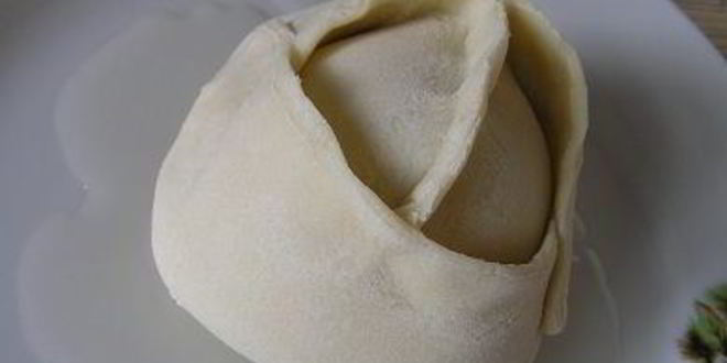 Рецепт мантов с картофельной начинкой и томатно-чесночным соусом