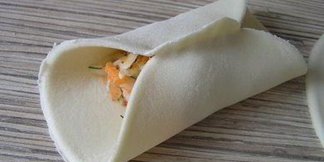 Рецепт мантов с картофельной начинкой и томатно-чесночным соусом