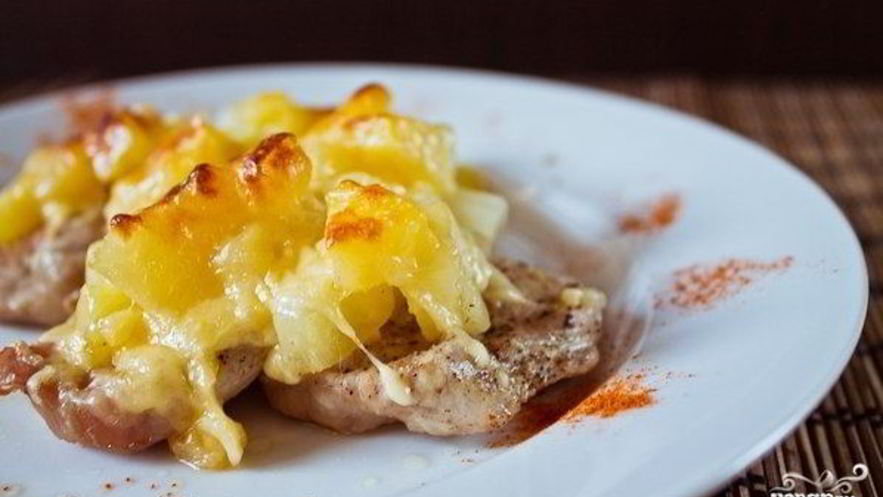 Рецепт мяса по-французски с ананасом