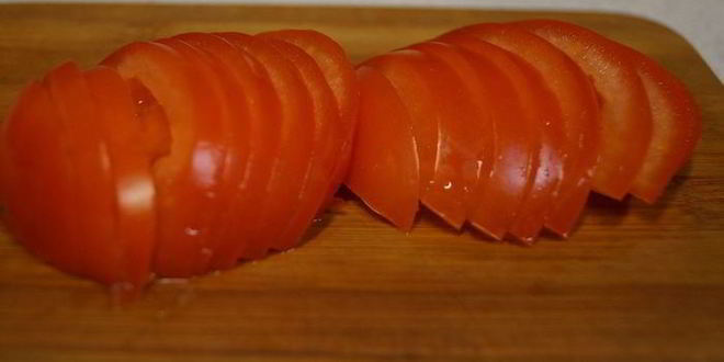 Рецепт мяса по-французски с грибами и помидорами