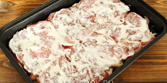 Рецепт мяса по-французски с картошкой и помидорами