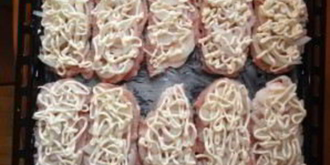 Рецепт мяса по-французски с луком и сыром