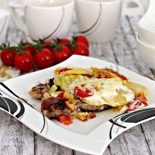 Рецепт Мяса по-французски в мультиварке с картофелем