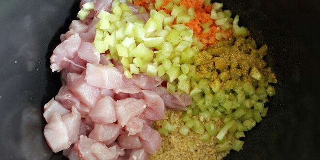 Рецепт булгура с овощами и куриным филе