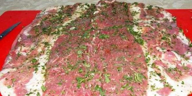 Рецепт фаршированого седла ягненка с каштанами и грибами