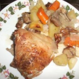 Рецепт Куриных бедер с овощами