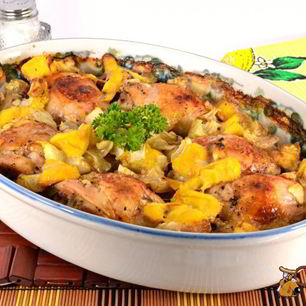 Рецепт Куриных голеней запеченных с луком и хурмой