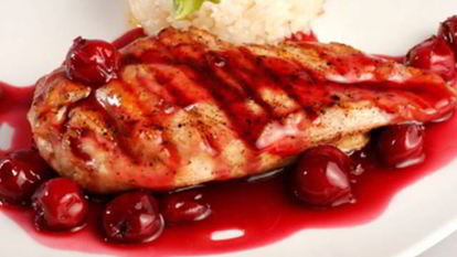Рецепт Курицы запеченной с вишней