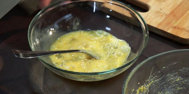 Рецепт наггетсов из зеленого горошка с салатом