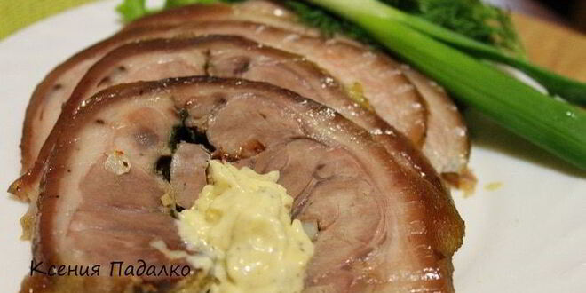 Рецепт рульки запеченной с луком и чесноком