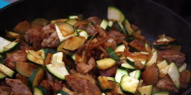 Рецепт свинины с кабачками