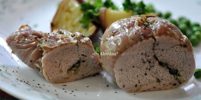 Рецепт свинины с начинкой из лука и чеснока