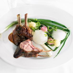 Рецепт Телятины с томлеными корнеплодами и пеной из пармезана