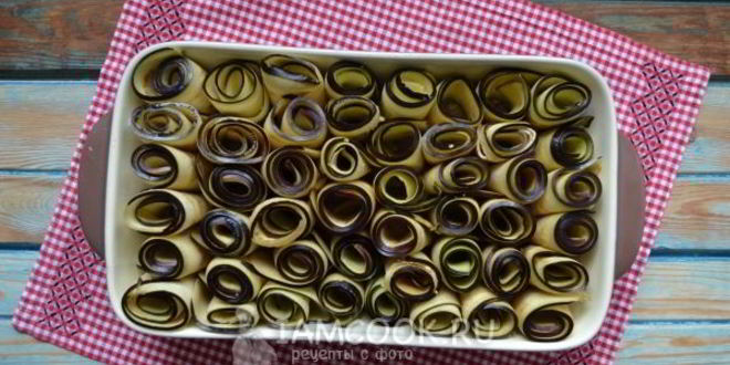 Рецепт баклажанов, запеченных в духовке с помидорами