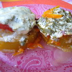 Рецепт Фаршированных курятиной кабачки под овощной шубкой