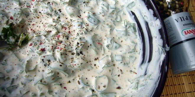 Рецепт фаршированных курятиной кабачки под овощной шубкой