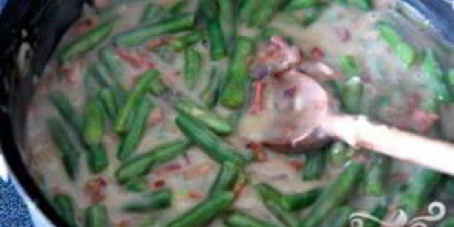 Рецепт фасоли с беконом и луком