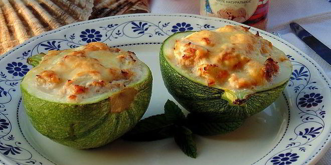 Рецепт кабачков, фаршированных тунцом и творогом