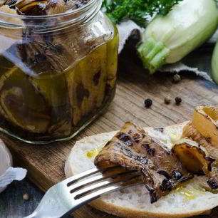 Рецепт Кабачков-корнишонов гриль в пикантном маринаде