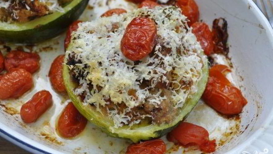 Рецепт кабачков, запеченных с грибами и сыром