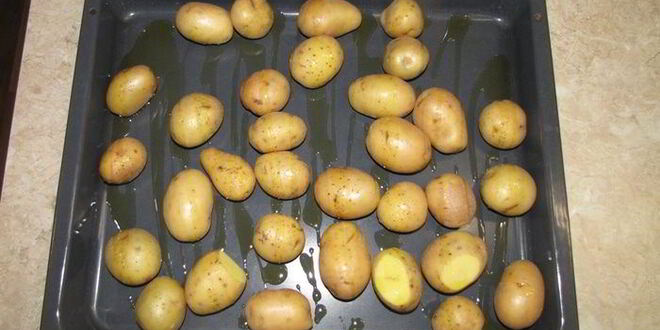 Рецепт запеченного картофеля с семенами фенхеля