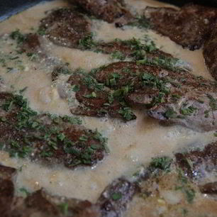 Рецепт Говяжьей печени с шалфеем