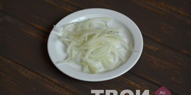 Рецепт говяжьей печени с яблоками и луком