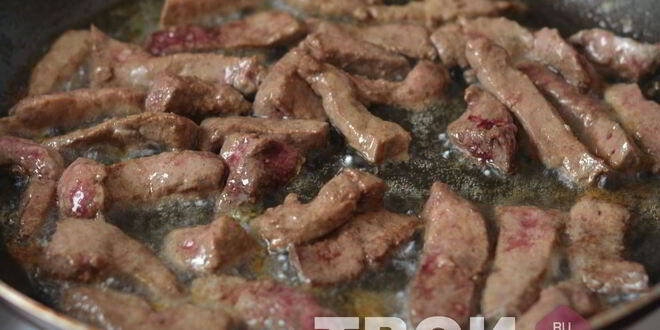 Рецепт говяжьей печени с яблоками и луком