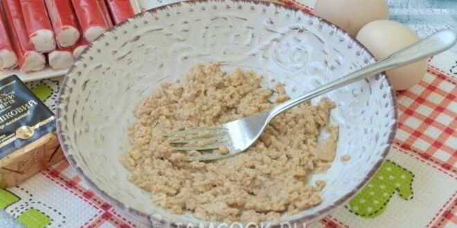 Рецепт крабовых палочек, фаршированных печенью трески